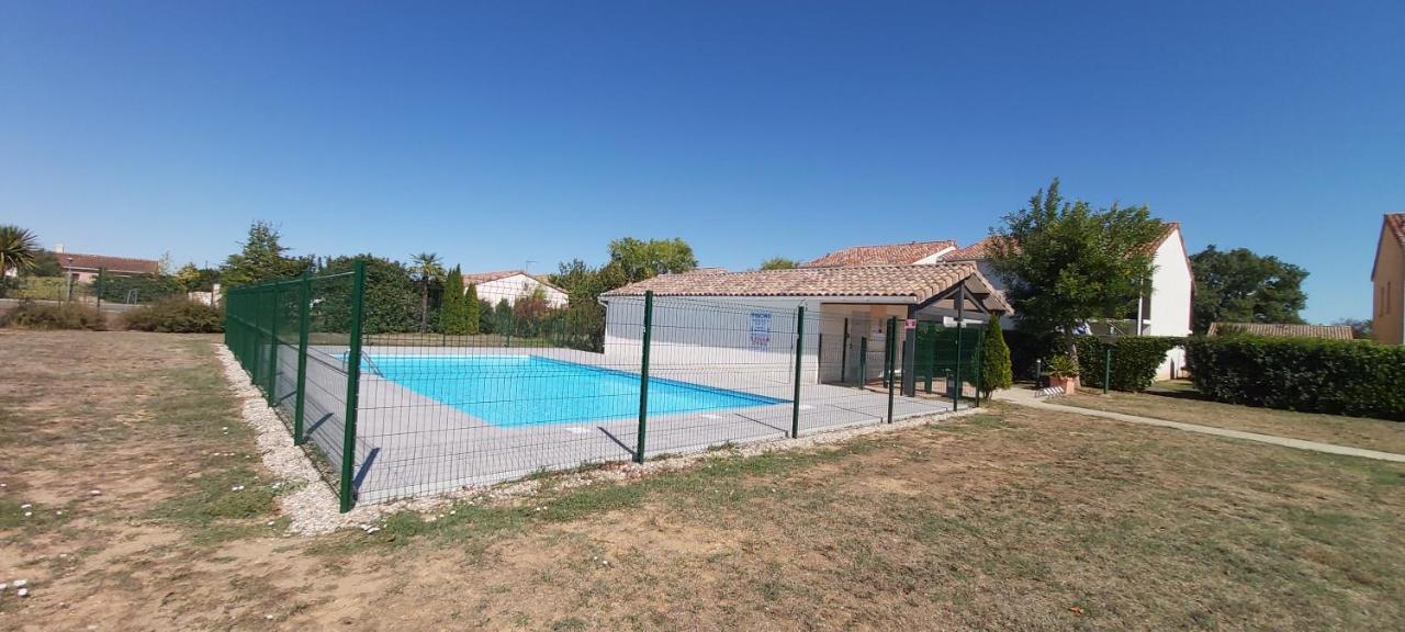 La Campagne Romantique - Avec Entree Autonome, Clim Neuve, Parking Prive & Sa Piscine ! - Saint-Sulpice  エクステリア 写真